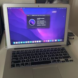 Apple MacBook Air 13-inch 