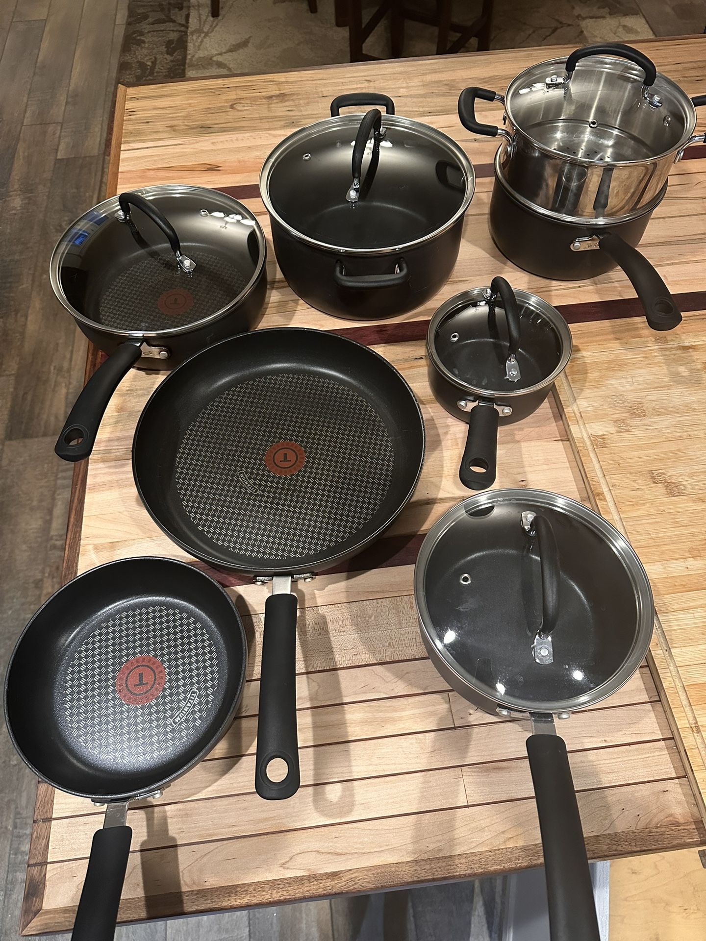 13 Piece Pan And Pot Set