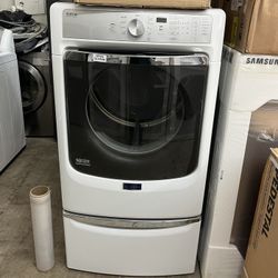 FRONT LOAD STEAM GAS DRYER