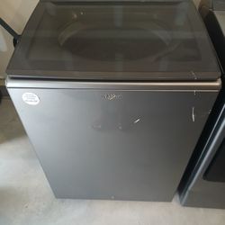 Whirlpool Washer And Dryer 