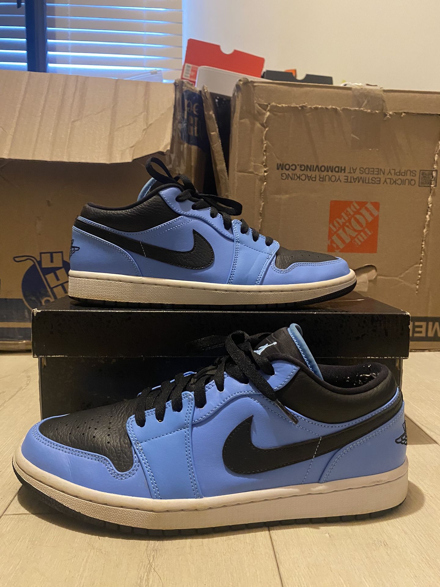 Jordan 1 Low University Blue Black