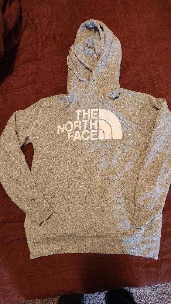 Women's North Face hoodie size small