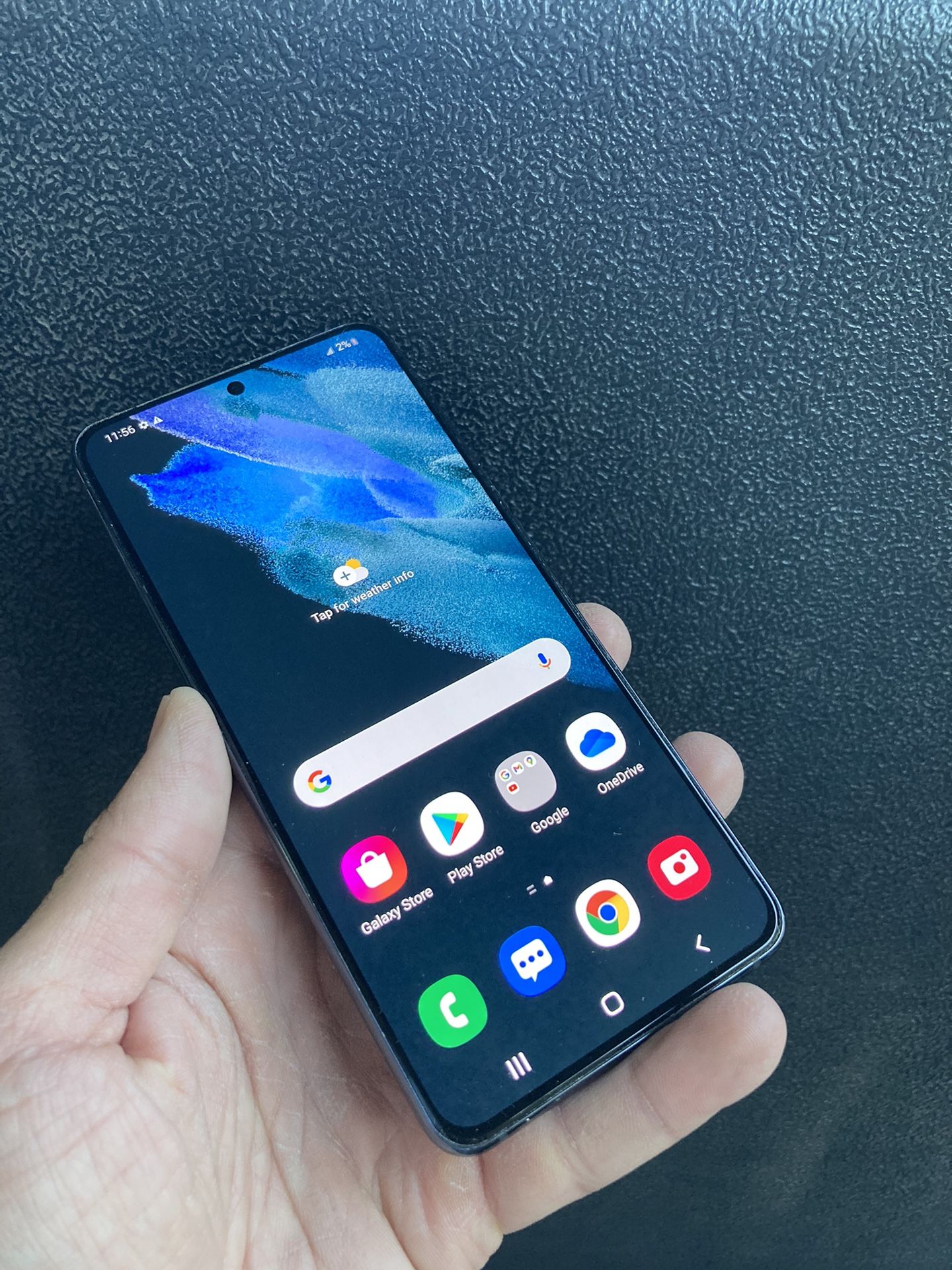 Samsung Galaxy S21 Like New And Unlocked!