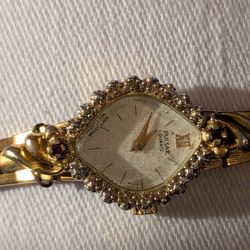 Pulsar Ladies Watch Gold Tone Diamond & Ruby Bezel White Dial V(contact info removed) -As-Is
