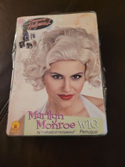 Bemard Holywood Marilyn Monroe WIG by Bernard of Hollywood™ Perruque