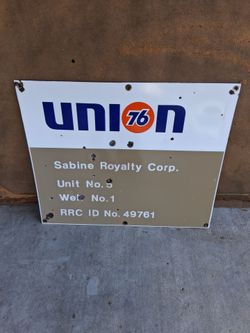 Vintage 1960's - UNION 76-OILFIELD LEASE PORCELAIN - Serious Callers