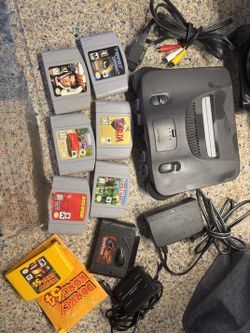 Nintendo 64 Bundle – 7 Games, GameShark Pro v3.0 & 3 Controllers