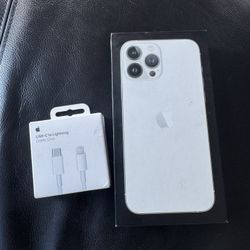 iPhone 13 Pro Max 1TB (Unlocked) w/Charger