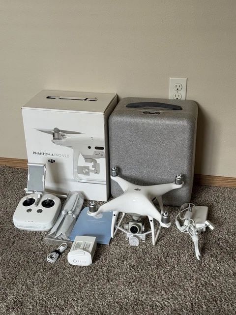 Dji Phantom 4 Pro V2.0 Drone Quadcopter.
