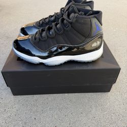 Air Jordan Retro 11 Space Jam Size 10