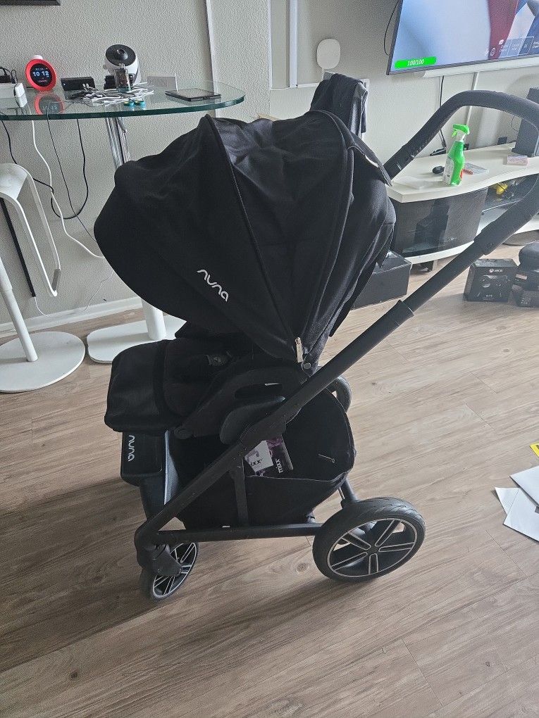 NUNA MIXX2 STROLLER