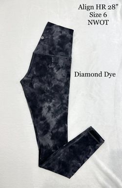 Size 6 Lululemon Align Diamond Dye Pitch Grey Graphite Grey 28 - Athletic  apparel