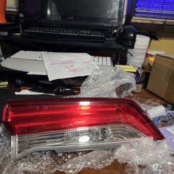 Taillight Assembly Passenger Side Only  Fit Honda Hr-v Inner  Right # 416