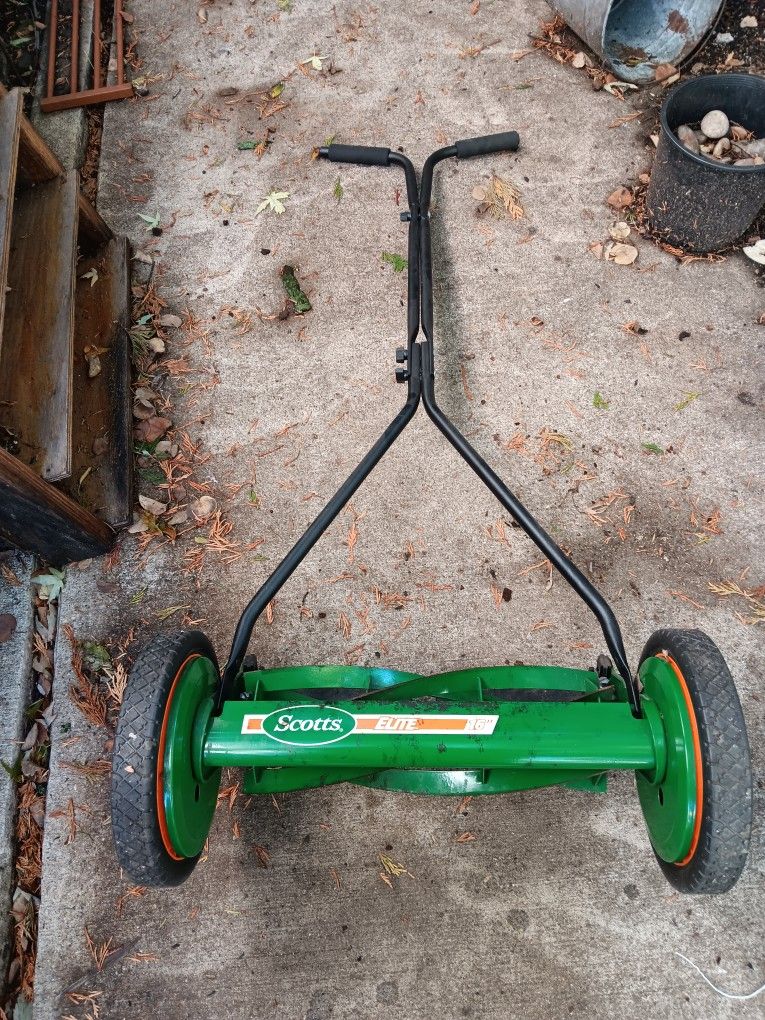 Scott's Elite 16" Push  Mower 