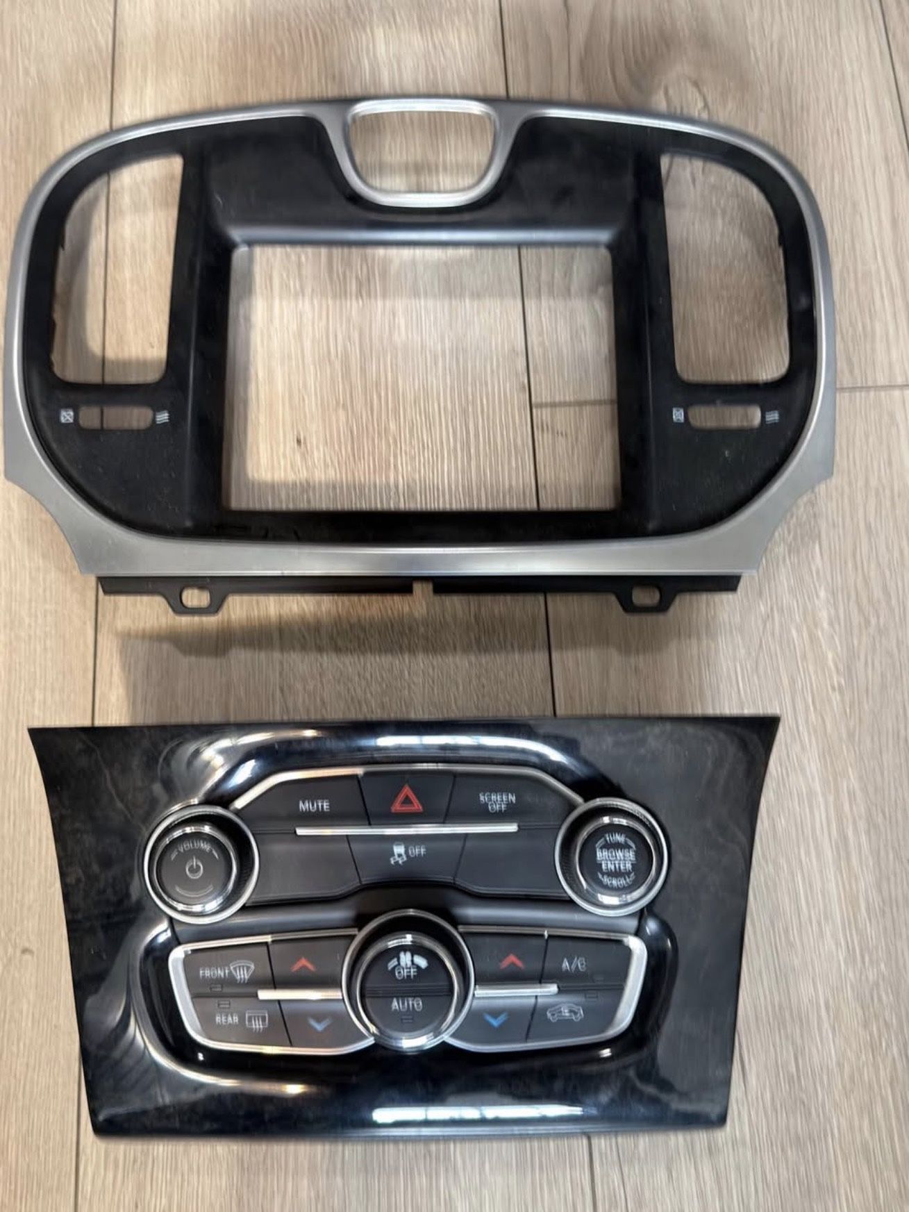 Ac Control Panel. And Stereo Bezel 