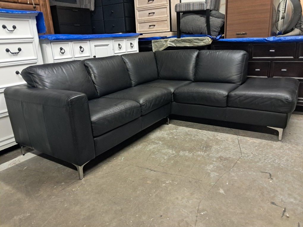 Modern Black Leather Italian L Shaped Sectional Couch