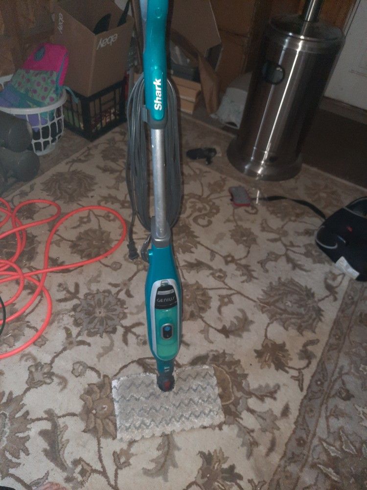 Shark Genius Steam Mop
