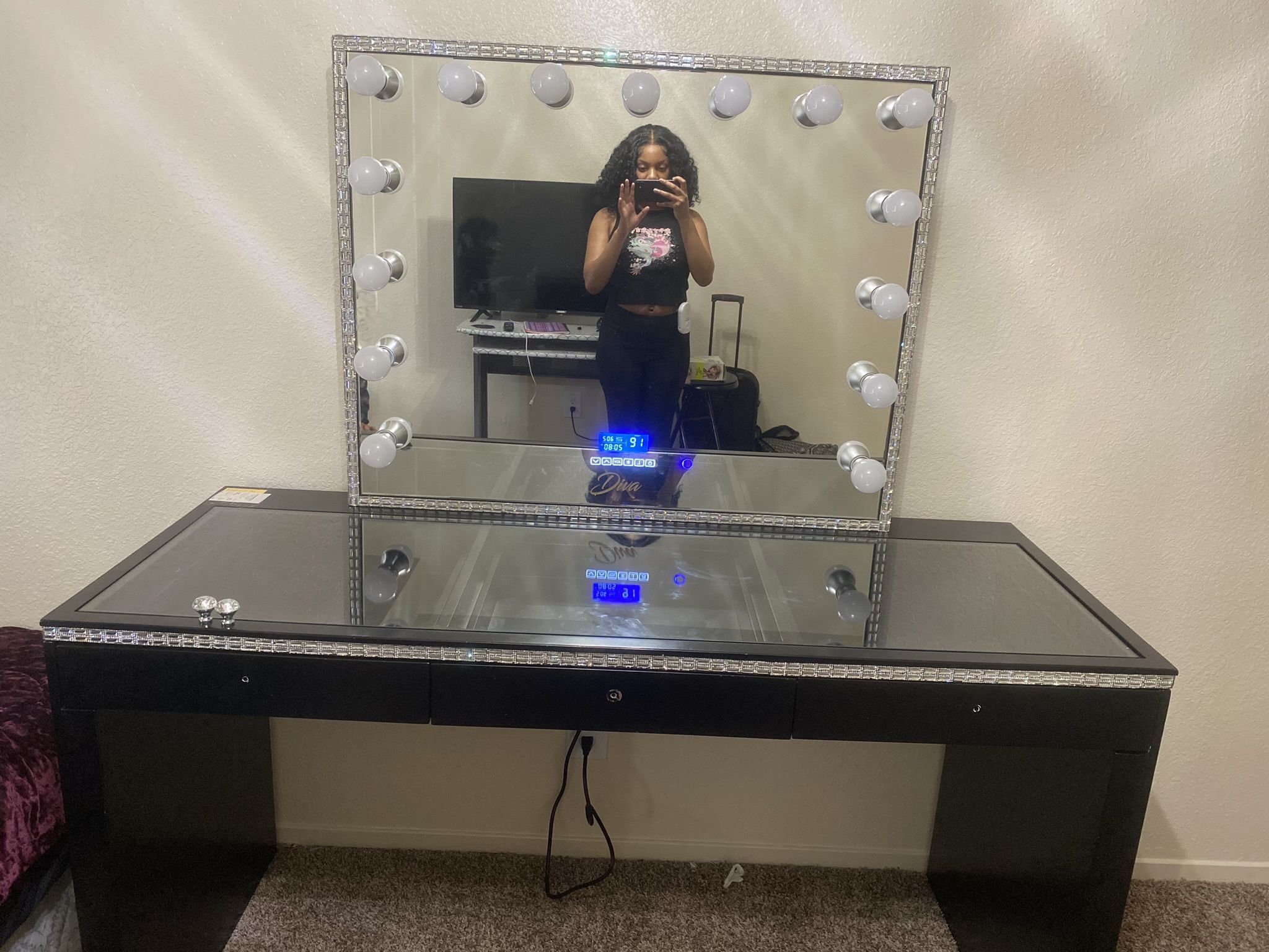 FULL SIZE VANITY