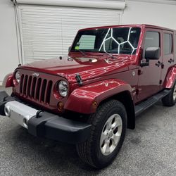2013 Jeep Wrangler Unlimited Sahara 