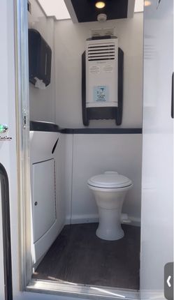 Single Stall Restroom Trailer  W/AC
