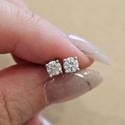 Classic Cut Moissanite Wedding Earrings Silver 