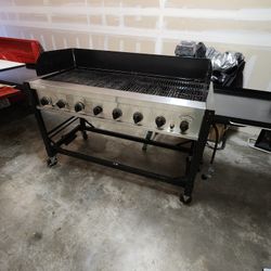 8-Burner Event Propane Gas Grill 