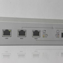 Ubiquiti Networks Unifi Enterprise Security Gateway, USG-PRO-4