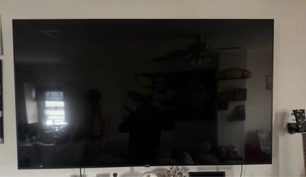Philips Large Flat Screen TV with mount