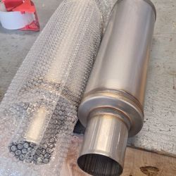 Straight  Thru  Performance Mufflers 1 Pair 2 1/2" Inlet Outlet  See Pics Apache Junction Arizona 