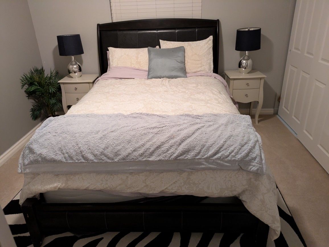 Queen Size Bed And Box Spring