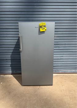 17 cu. ft. Garage Ready Frost Free Convertible Upright Freezer with Seal Break Handle