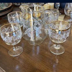 Bartlett And Collins Beautiful Set Includes 4 Goblets And  1 Pitcher 