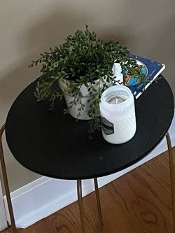 Modern Black Round Side Table