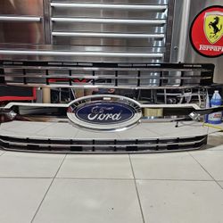 Ford F-250 OEM Grille Assembly 