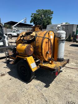Sprayer of asphalt tank for sale