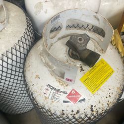 1 Empty Propane Tank 40 Lbs