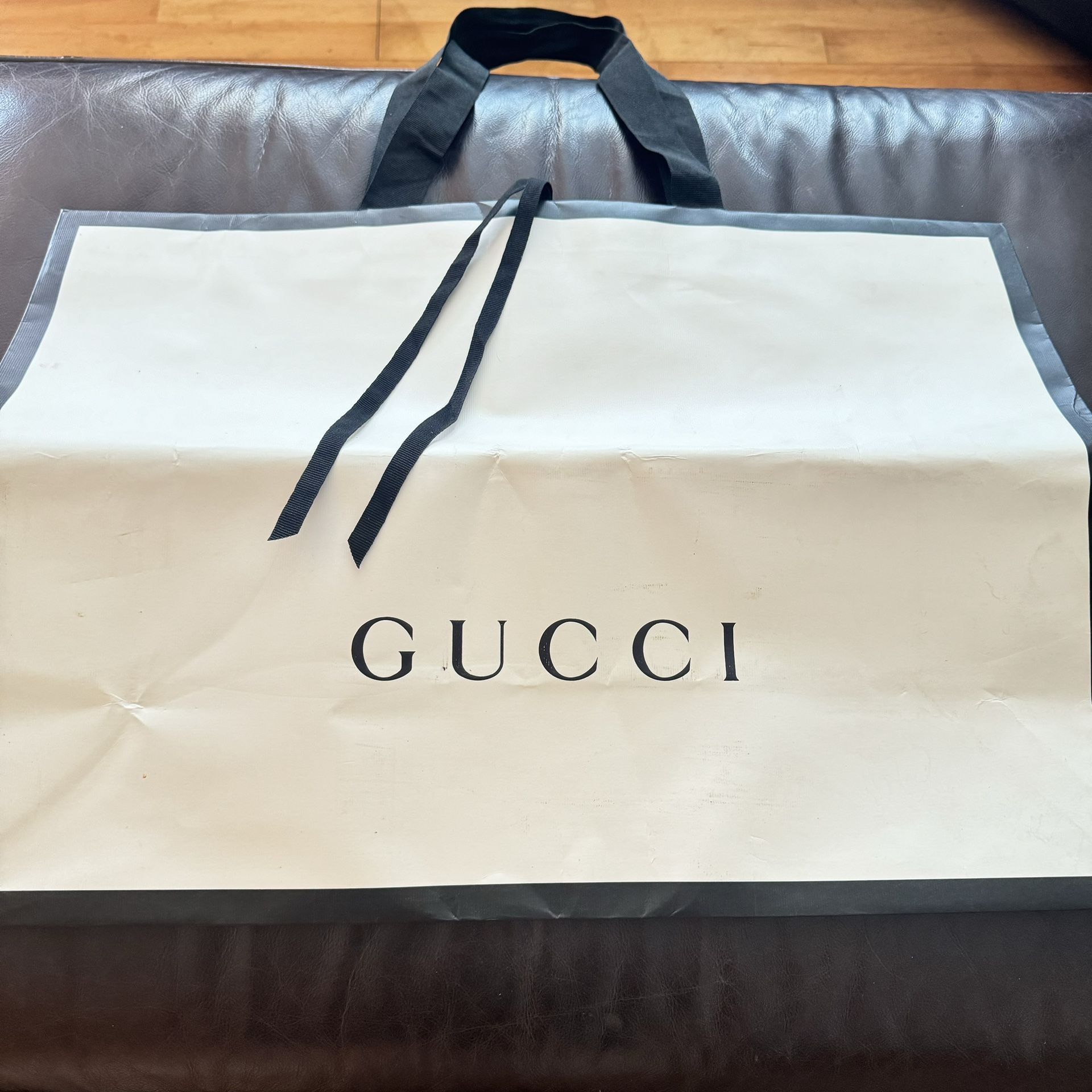 GUCCI PAPER BAG