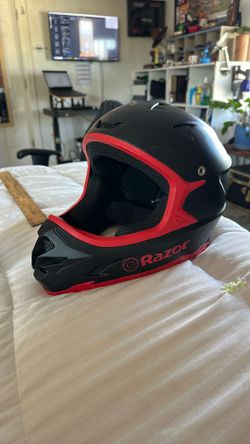 Razor HELMET Size medium 
