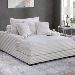 Chaise Lounge