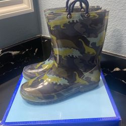 Dinosaur Light Up Rain boots 