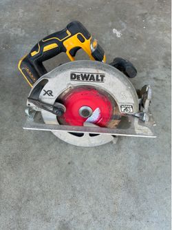 Dewalt 20-Volt MAX 7-1/4 in. Cordless Circular Saw