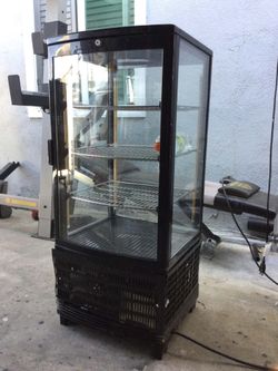Mini fridge ((Tall 37"x 17" wide))