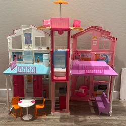 Barbie dream house (furniture included, missing bathtub, working elevator) 