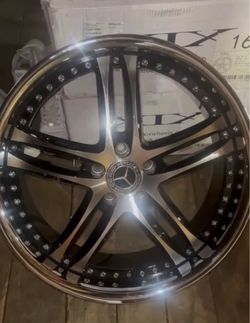 Brand New Mercedes Benz Rims 20x8.5