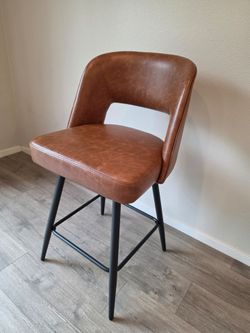 Brand New Unassembled_4 Brown Faux Leather Swivel Barstools(Seat H25")