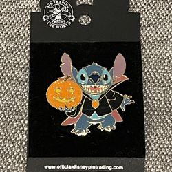 NOC Disney Halloween 2003 Stitch as Dracula Pin