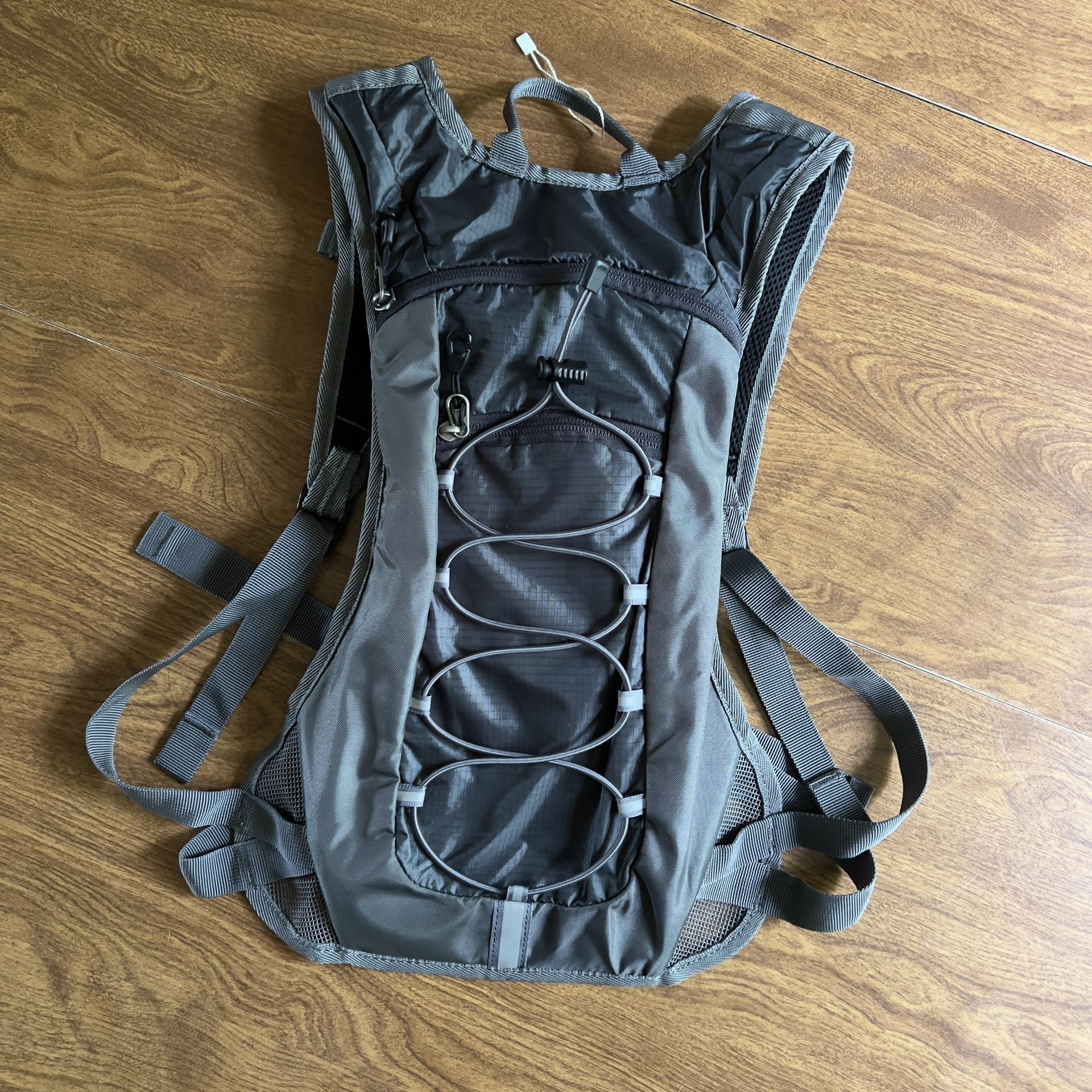 Unigear Hydration Gray Multipurpose Outdoor athletic Lightweight Backpack NWOT