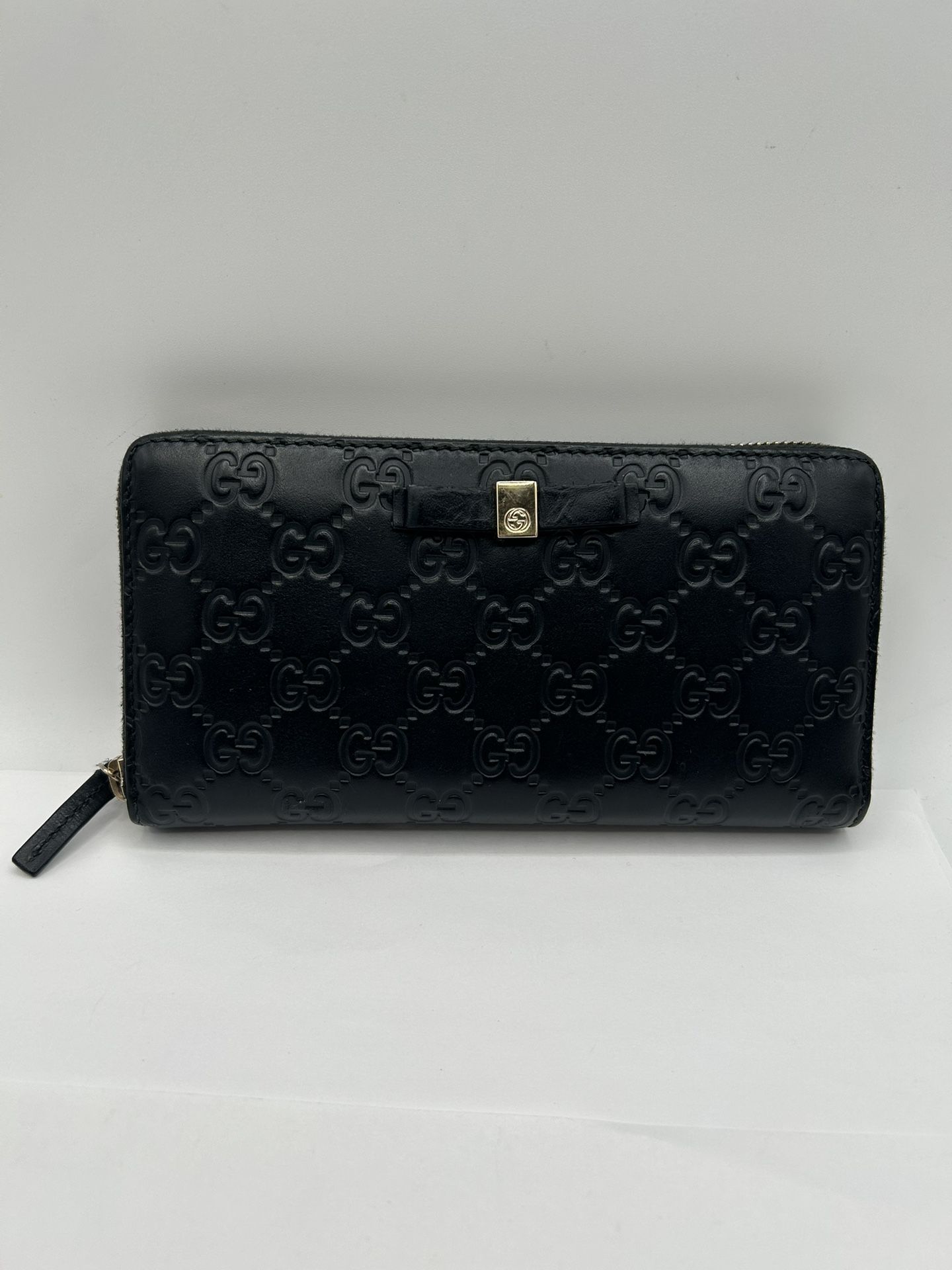 Authentic Gucci Guccissima Zip Around Wallet