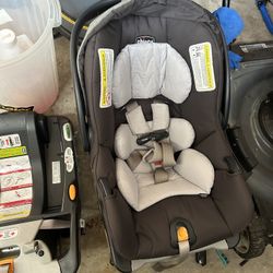 Graco Car seat 