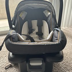 Graco infant Car Seat 